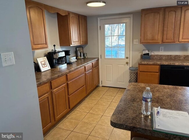 Photo - 341 Emmett St