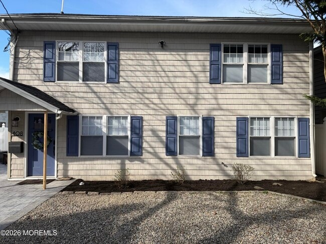 Building Photo - 408 13th Ave