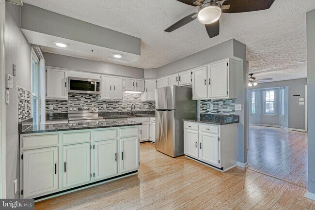 Photo - 507 Park Manor Cir