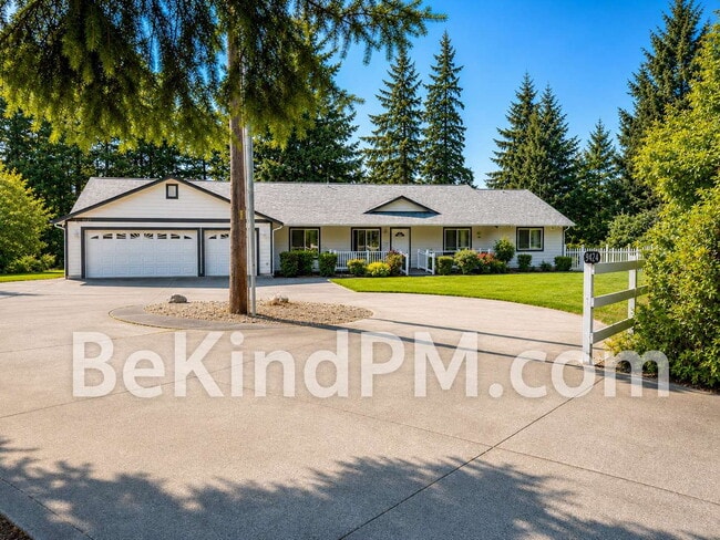 Photo - Spacious, Bright & Pet Friendly! Unit B