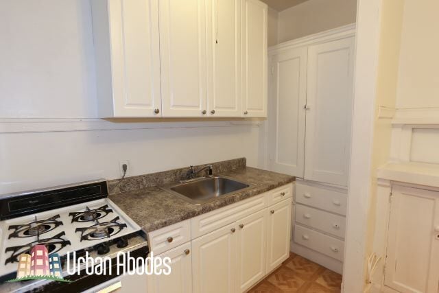 Photo - 1919 W Winnemac Ave Unit M08B