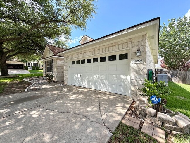 Photo - 14900 Doria Dr