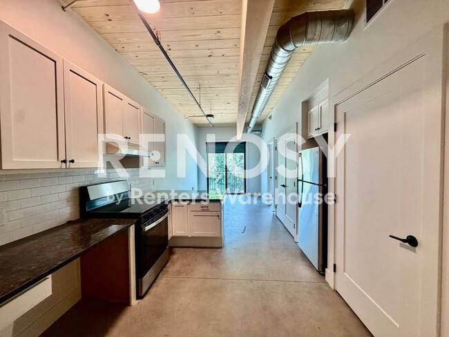 Photo - 2701 Ingersoll Ave