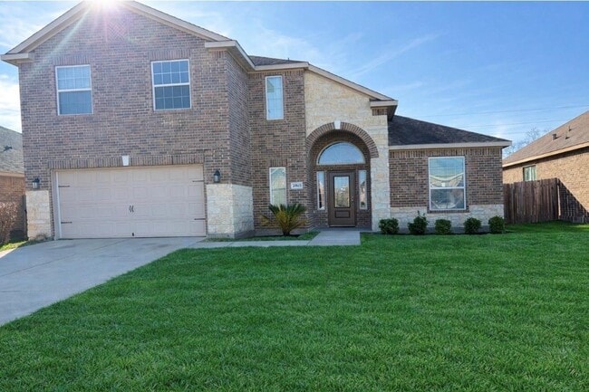 Building Photo - 20615 Silver Tea Ave