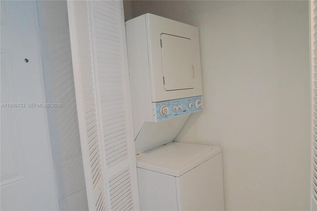 Photo - 10865 SW 112th Ave Unit 203