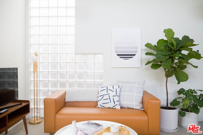 Photo - 2228 1/2 Echo Park Ave