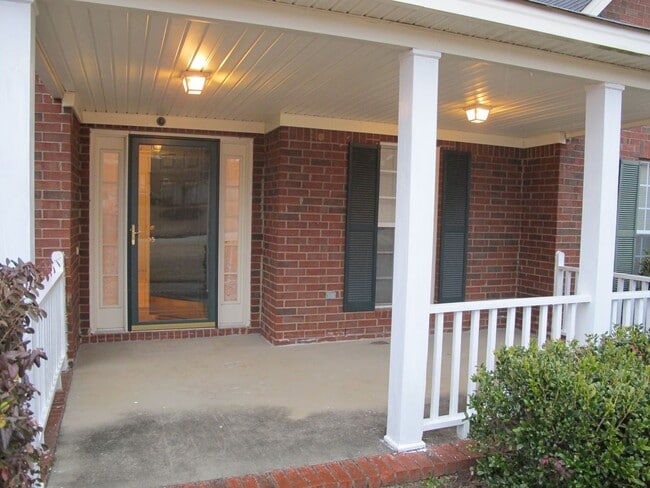 Photo - Spacious home Corner Lot, Walk to Stallings Island School