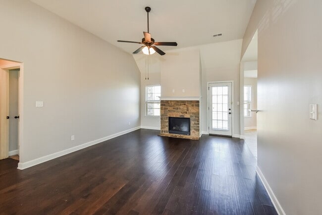 Photo - 3363 Hill Valley Ln