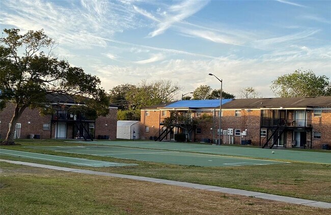 Photo - 5317 Curry Ford Rd Unit O-108