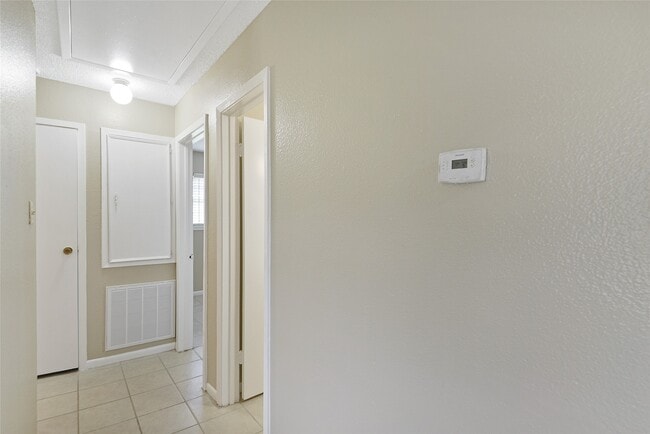 Photo - 4512 Avenue L