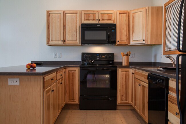 Photo - 955 70th Ave