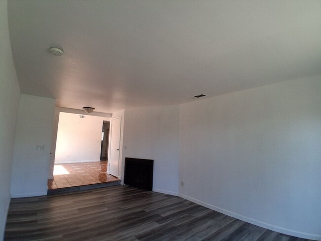 Photo - Thistlewood3505/3507 Unidad Thistlewood3505