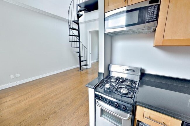 Photo - 338 E 100th St Unidad 6C