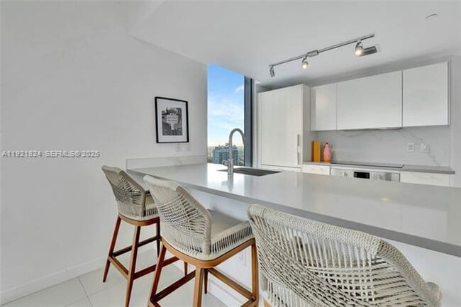 Photo - 501 NE 31st St Unit 501 NE 31st St 3708