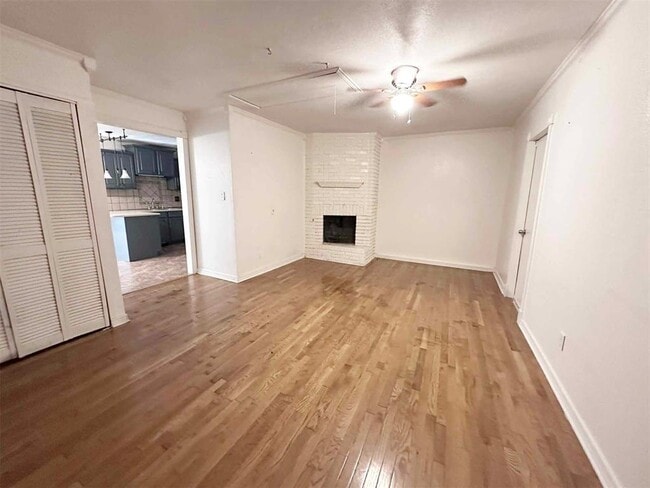 Photo - 208 Cherrywood Dr