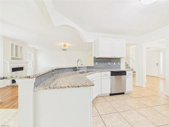 2536 7 Kings Rd