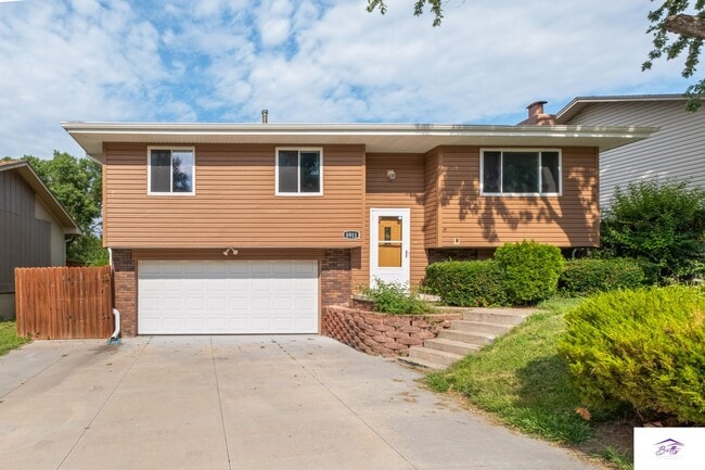 Building Photo - WELCOME HOME!