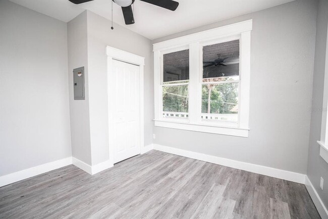 Photo - 2817 N Taliaferro Ave Unit 3