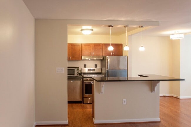 Photo - 1902 - Jones Unit 01