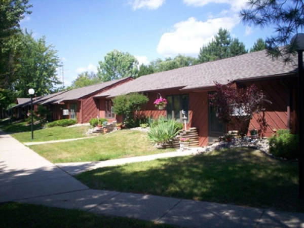 Sleepy Oaks Apartments - Sleepy Oaks Apartments