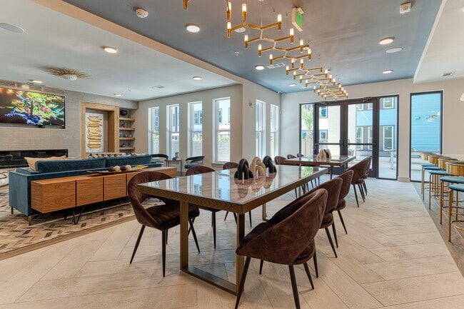 Photo - Alexan Riverside