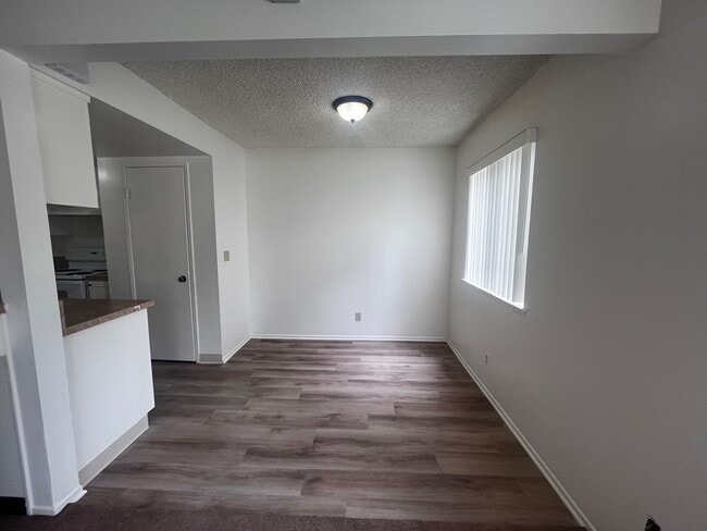 Photo - Updated 2 Bed / 1 Bath Townhouse with Pool Access – Port Hueneme