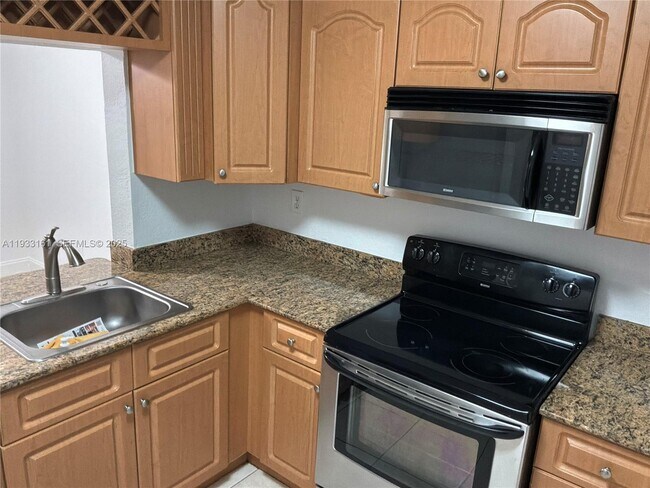 Photo - 6051 10th Ave N Unidad 233