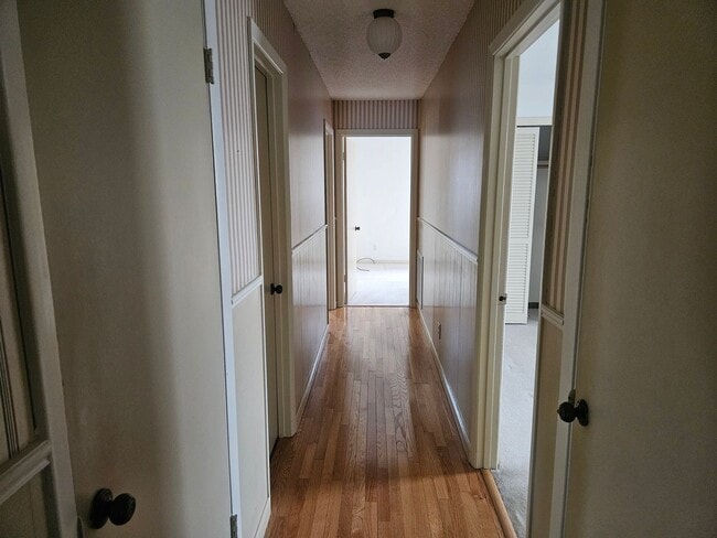 Photo - Maryville 37803 - 5 bedroom, 3 bath home - Contact Karen Robertson (865) 454-7626