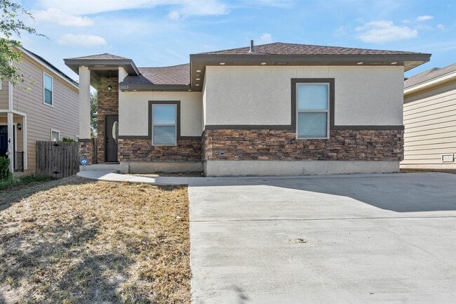 Building Photo - 1013 Tesoro Hills Rental