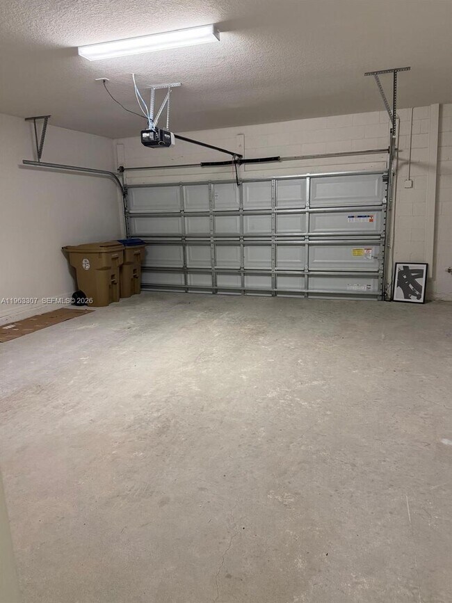 Photo - 415 Crossings Ave