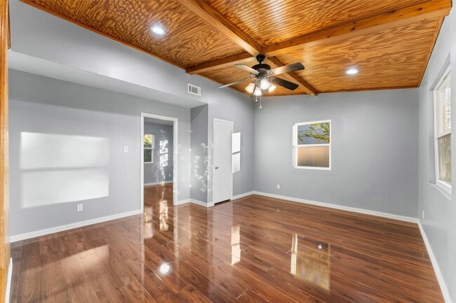 Photo - 916 Wilkinson Dr