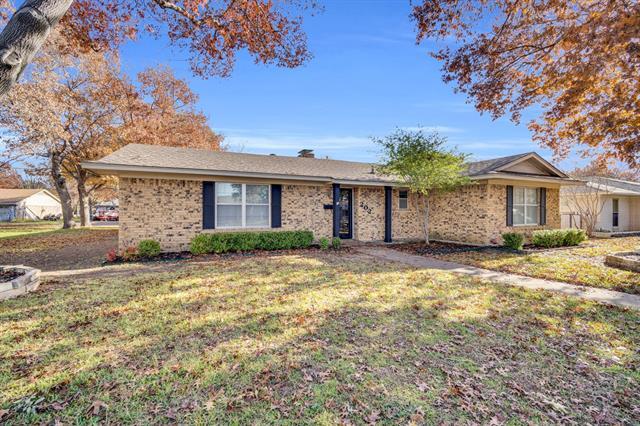 Photo - 202 Vanderbilt Ln