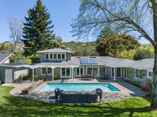 Photo - ?Impressive Estate Living in Sleepy Hollow!  1 Acre!  Pool!  Solar!  AC!  FOUNDATION