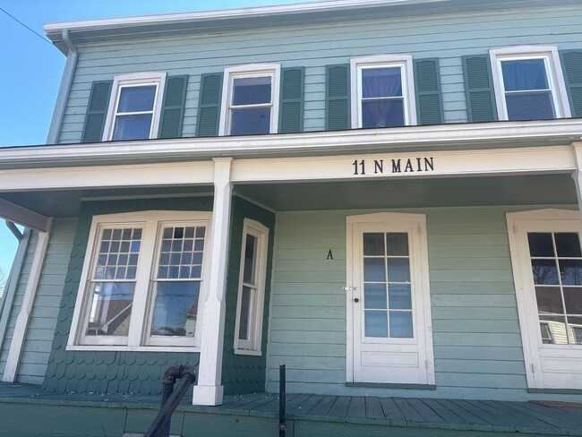 Building Photo - 3 Bedroom 1 Bath Loganville Dallastown SD