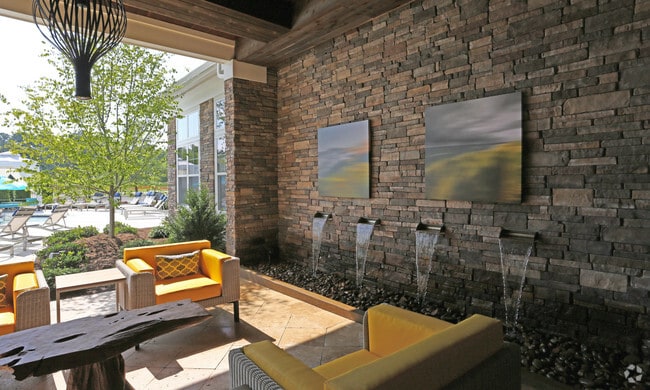 Boulevard at 3200