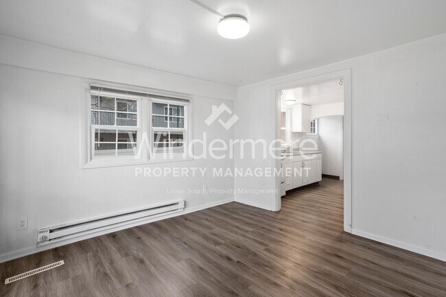 Photo - 1425 W 8th Ave Unit 01