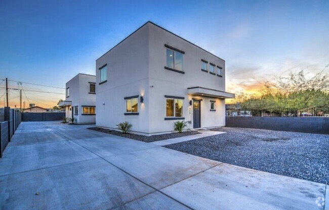 Building Photo - Versatile home in the heart of Phoenix