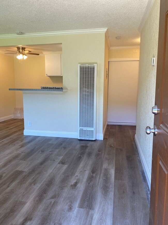 Photo - Welcome to SkyView Villa & Somerset Apartm... Unit 2501-21 D