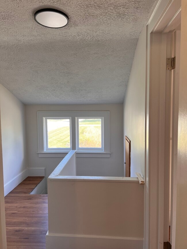 Building Photo - 905 Klem Rd