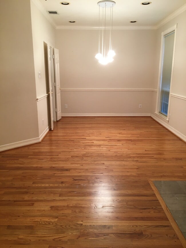 Photo - 6714 Montclair Dr