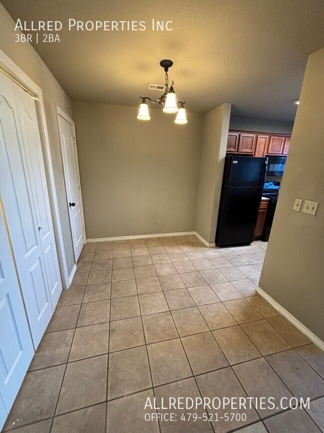 Photo - 1712 N Chestnut Ave