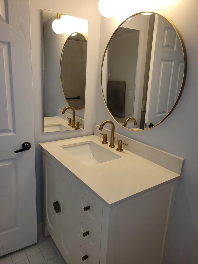 Photo - 7878 Trent Dr Unit 308