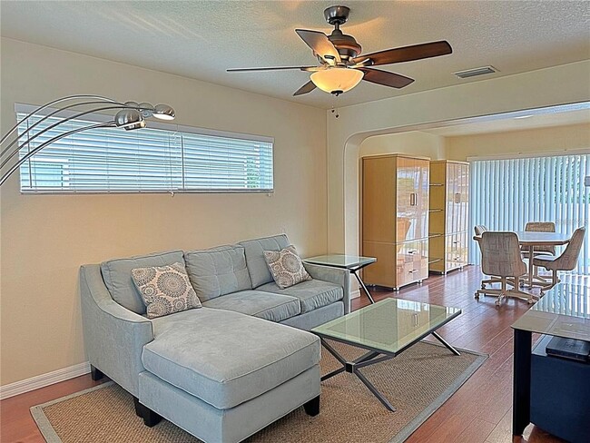 Photo - 13129 Thoroughbred Loop