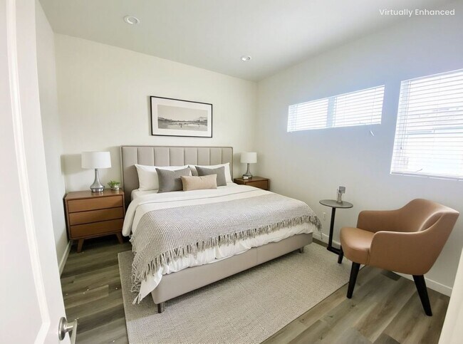 Photo - 2409 1/2 Ridgeley Dr Unit #2407