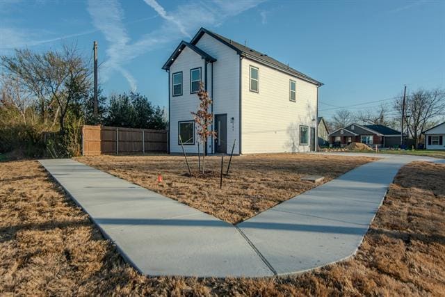 Photo - 305 Eggar St