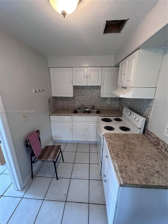 Photo - 91 NE 2nd Ave