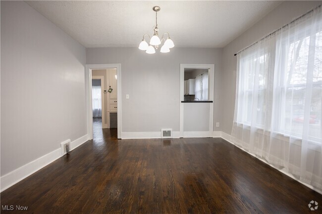 Building Photo - 1235 18th St NW Rental