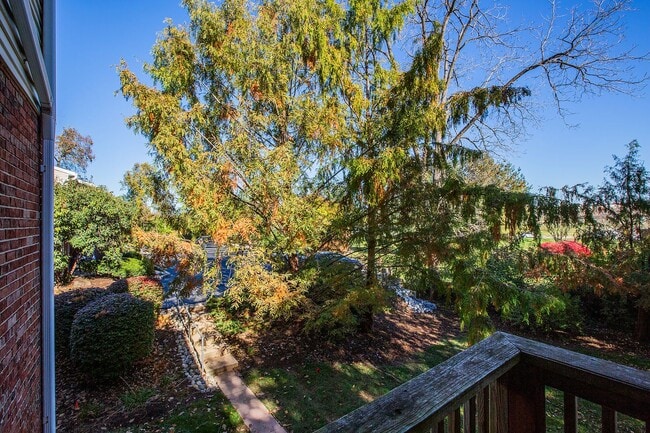87 Valley Rd Unit 87D