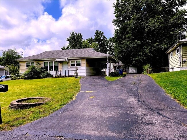 Photo - 1623 Kirkham Dr House