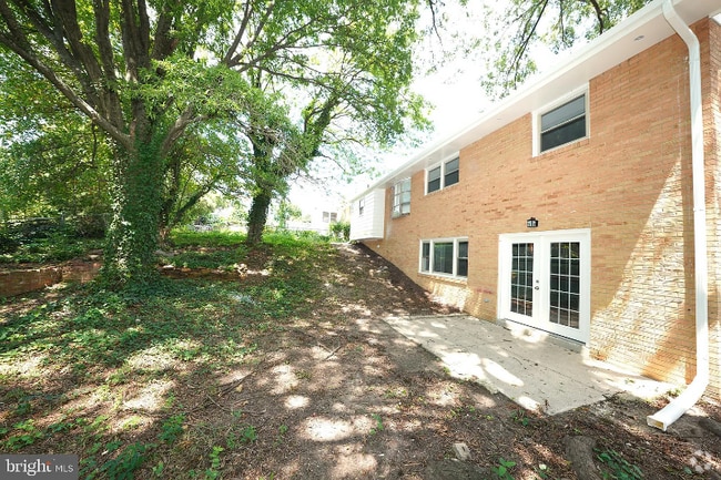 Building Photo - 9218 Davidson St Rental